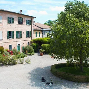 https://corte-la-volta.emilia-romagnahotels.net